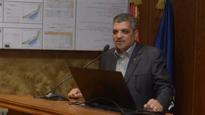 أسامة ربيع: قناة السويس تحولت إلى منصة لخدمة التجارة العالمية