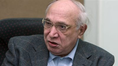 علا عز الدين: «الميهي» أستاذ للجميع