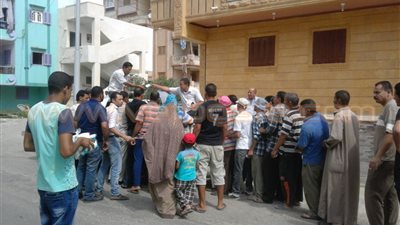 بالصور..الرقابة الإدارية بكفر الشيخ توزع 130 طن سكر بالقرى الأكثر فقرًا