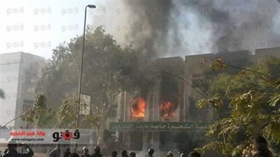 طلاب الجماعة الإرهابية يشعلون النيران بـ