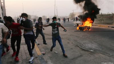 احتجاجات البصرة تتواصل وحصيلة القتلى ترتفع مجددا