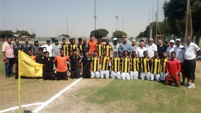 دروع تذكارية بين مسئولي قطاع الناشئين بالمقاولون واتحاد جدة السعودي