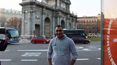 تشييع جثمان شهيد أبو حماد في جنازة عسكرية بحضور مدير الأمن