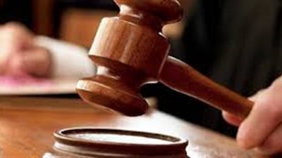 إحالة سيدة ألقت طفلتها السفاح من الطابق الرابع بأكتوبر للجنايات