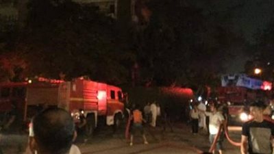 الأمن الوطني يعاين موقع انفجار التجمع الأول ويتحفظ على الكاميرات