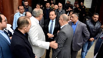 رئيس جامعة بنى سويف يطلب سرعة تجهيز مبنى الطوارئ بالمستشفى الجامعى