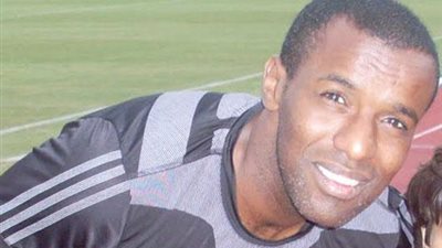 مدرب المنتخب يحضر مباراة المقاولون والرجاء