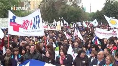 بالفيديو.. إضراب عام في شيلي للمطالبة بتعديل الأجور