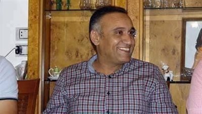 علاء جانب يوقع عقد «السكوت» مع دار الهدف