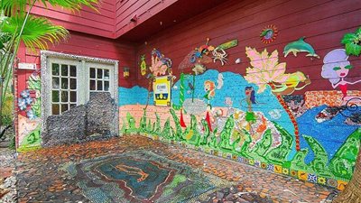 الموزاييك يغطي جميع أنحاء منزل أمريكى معروض للبيع (صور)