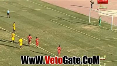 بالفيديو.. محمد عادل يتقدم بالهدف الرابع للمقاولون في مرمى الرجاء