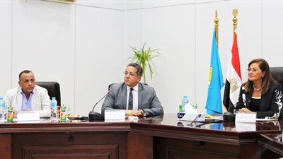 لجنة وزارية تناقش سبل توفير المخصصات المالية للقصور الأثرية