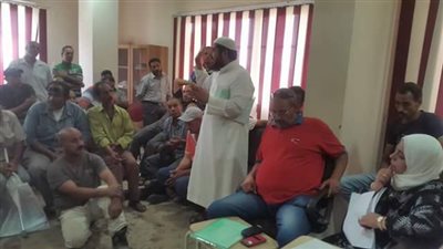 نتائج اجتماع قوى السويس بمالك شركة تراست للصناعات النسيجية والعمال