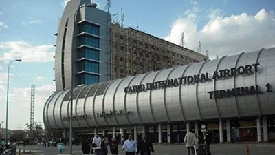 أمن المطار يضبط 4534 هاربا و1302 حالة تزوير خلال عام 2013