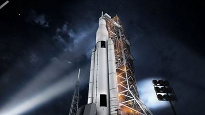 سبيس إكس تخطط لبناء مركبة فضاء جديدة