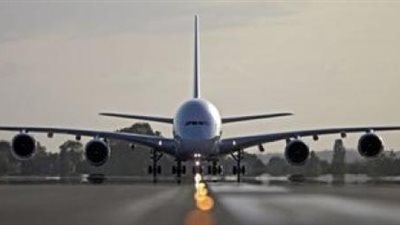 تفاصيل هبوط طائرة «تراي ستار» خارج مطار مقديشيو.. «الطيران المدني» تًشكل لجنة لمتابعة التحقيقات في الحادث.. السلطات الصومالية: الطائرة تعرضت لتلفيات شديدة.. وتوقفت بمطار القاهرة لل