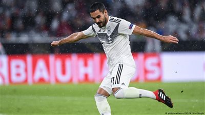 غوندوغان يعقد صلحا أوليّا مع مشجعي المانشافت