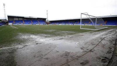 تأجيل مباراة في كأس الاتحاد الإنجليزي بسبب الأمطار