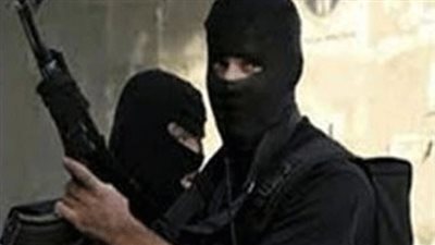 ملثمون يهاجمون معرض أثاث لـ