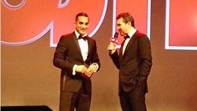 باسم يوسف معلقًا على صوره مع «انتونيو بانديراس»: ممثل أسطوري