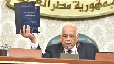 رفع جلسة البرلمان.. وعلي عبد العال يوجه تحذيرا لوزراء الحكومة