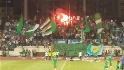 جماهير الاتحاد تهنئ لاعبيها بالصعود لدور الـ16 بالبطولة العربية(صور)