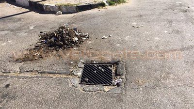 بالصور.. شرق بورسعيد ينظف بالوعات الأمطار استعدادا للشتاء