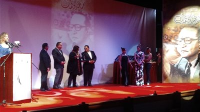 تكريم ٢٠ شخصية فنية في افتتاح مسرح محمد عبد الوهاب (فيديو)