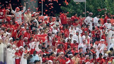 جماهير الأهلي بالإمارات يهتفون: «السوبر.. يا زيزو»