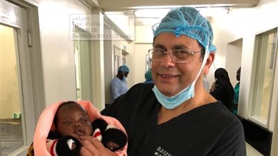 مدبولي يشيد بقوافل جامعة الإسكندرية الطبية لأفريقيا