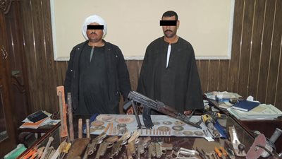 ضبط عاطلين بحوزتهما أسلحة نارية بمرسي مطروح