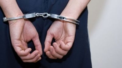 القبض على ربة منزل تتسول بمحطة مترو المطرية