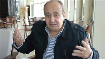 الخميس.. وحيد حامد يغادر المستشفى بعد تحسن حالته الصحية