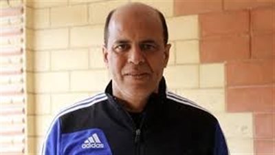 هشام يكن في عزاء والدة «زيزو»