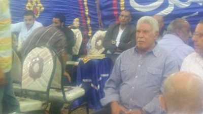 حسن شحاتة وأبو زايد يحضران عزاء والدة زيزو