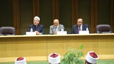 «البحوث الإسلامية» يبدأ ورش عمل تثقيفية لوعاظ الأزهر الشريف