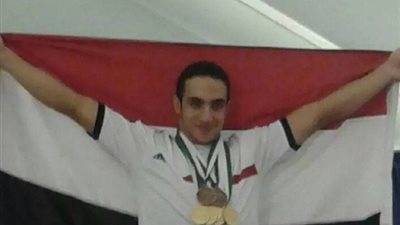 أحمد عادل يحصد 7 ميداليات في البطولة العربية لرفع الأثقال بتونس