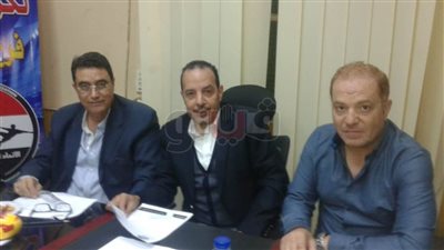 بدر شحاتة يحاضر في اليوم الثاني لدورة منطقة القاهرة للإعداد البدني