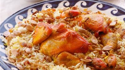 حضري الأرز البخاري بالدجاج على طريقة الشيف نيفين