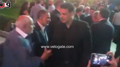 بالفيديو.. مصطفى عبده وإيهاب جلال وأسامة نبيه في عزاء والدة زيزو