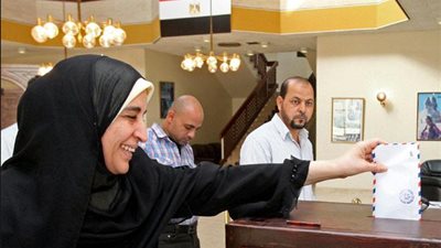 وفد الاتحاد الأوربي يصل القاهرة لمتابعة إجراءات الاستفتاء على الدستور