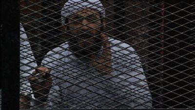 نشرة الحوادث.. إحالة أوراق «حبارة» و6 آخرين للمفتي في «مذبحة رفح الثانية».. تأجيل محاكمة «مرسي» وأعوانه في «التخابر» لجلسة 15 نوفمبر.. مسجل خطر يطعن أحد المحتجز