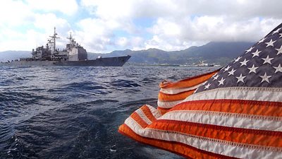 البحرية الأمريكية تفتح باب التقدم وتتخلى عن ذكر جنس موظفيها