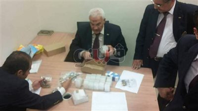 إحباط تهريب مستلزمات طبية بـ250 ألف جنيه في مطار القاهرة