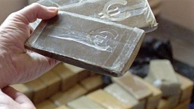 ضبط عاطل بحوزته نصف طربة حشيش في الغردقة