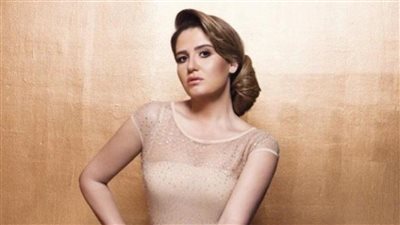 هنا شيحة تشكر شقيقتها على مساندتها في مهرجان الجونة