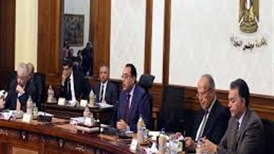 الحكومة تنفي صدور قرار بزيادة الضرائب على دخول المواطنين