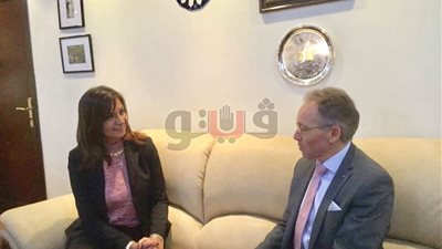 وزيرة الهجرة تبحث نتائج زياراتها الأخيرة مع سفير أستراليا في مصر