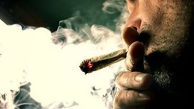 خبير قانوني: الحبس عام عقوبة تعاطي المواد المخدرة