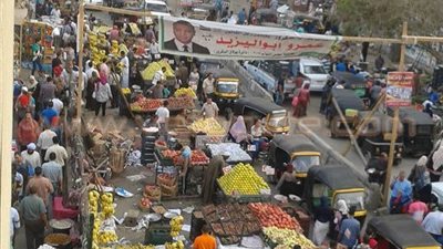 بالصور.. محطة مترو فيصل «مولد وصاحبه غايب»